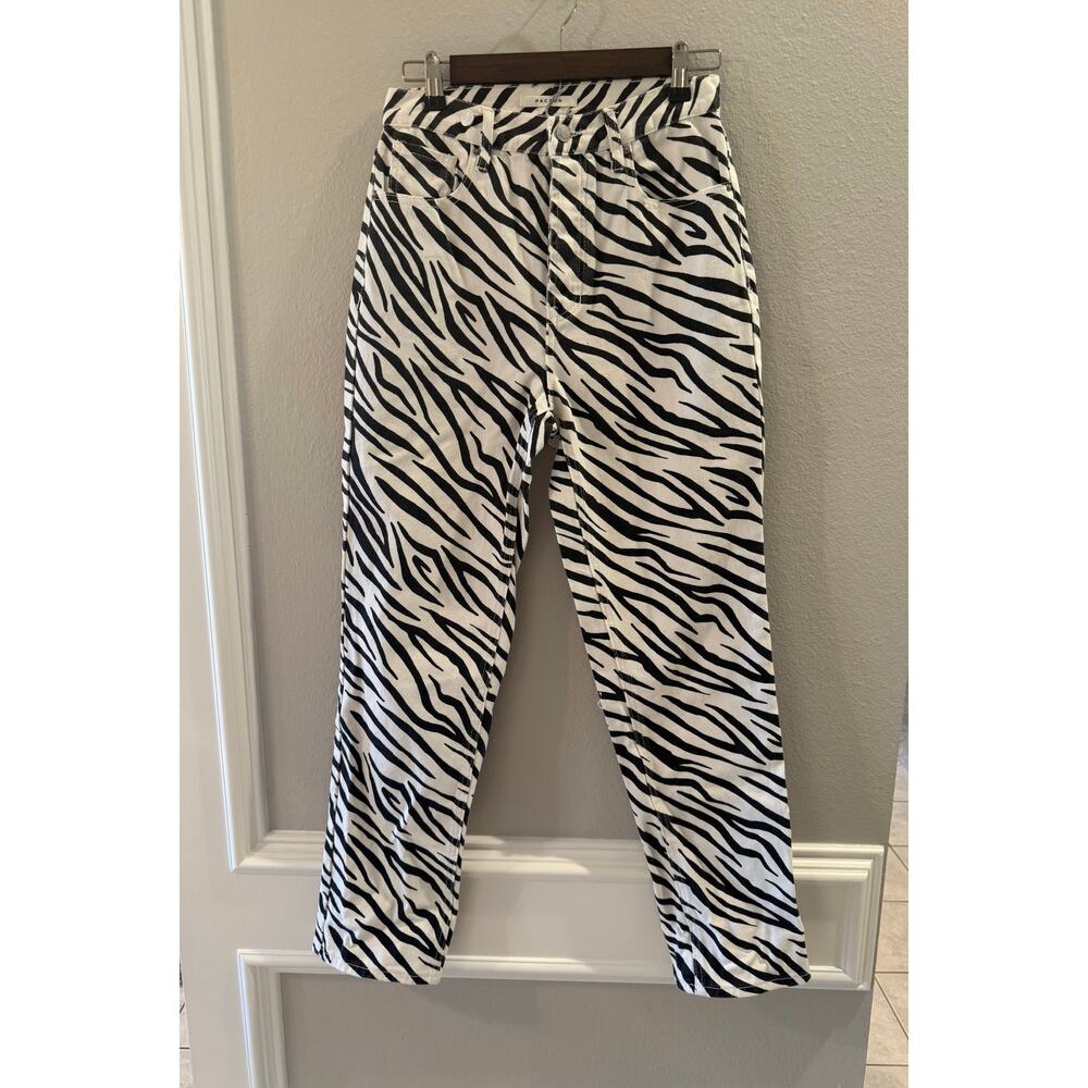 PacSun Women's Zebra Print Dad Jeans High Waist Baggy Straight Size 26 Buttonfly